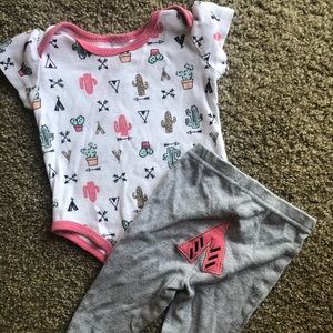 Baby girls onesie and pants set